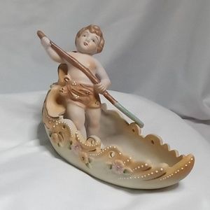Ardalt Lenwile cherub with boat figurine